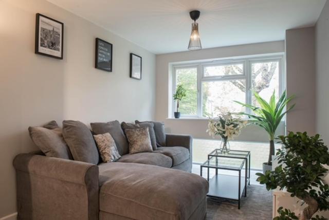 Finchley Contemporary 2 Bed Apartment + Parking Хендон Экстерьер фото