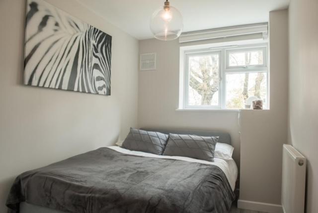 Finchley Contemporary 2 Bed Apartment + Parking Хендон Экстерьер фото